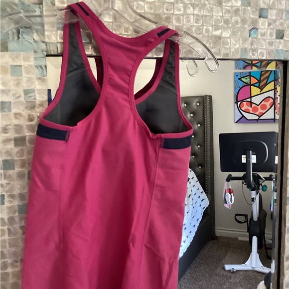 Nike dri-fit bra tank top - Picture 4 of 4